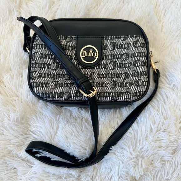 Juicy Couture Handbags - Juicy Couture Crossbody Bag NWOT